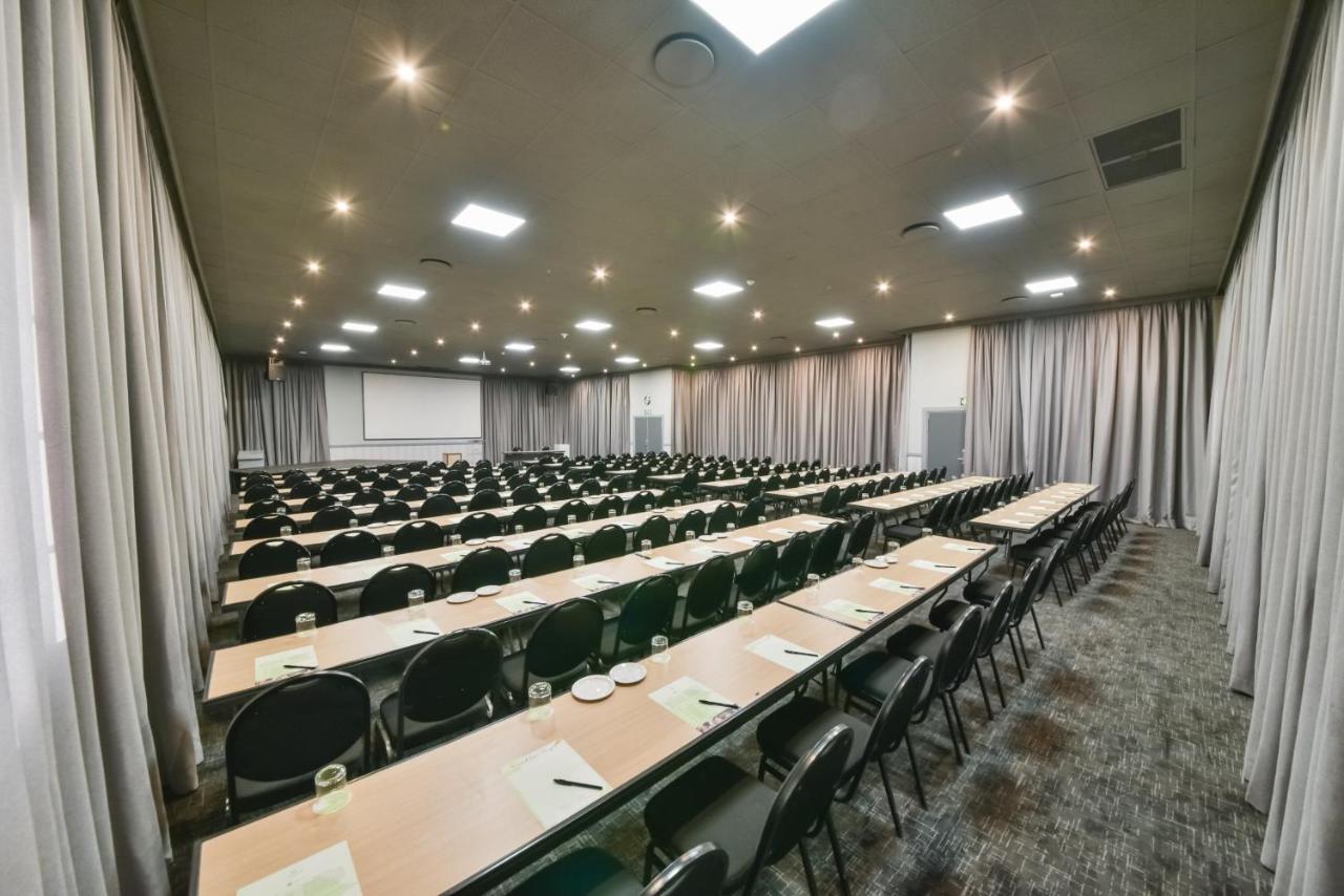 Birchwood Hotel And Or Tambo Conference Centre Boksburg Exterior foto