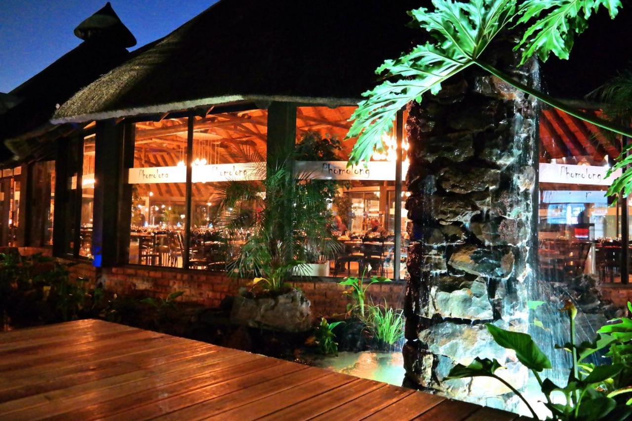 Birchwood Hotel And Or Tambo Conference Centre Boksburg Exterior foto