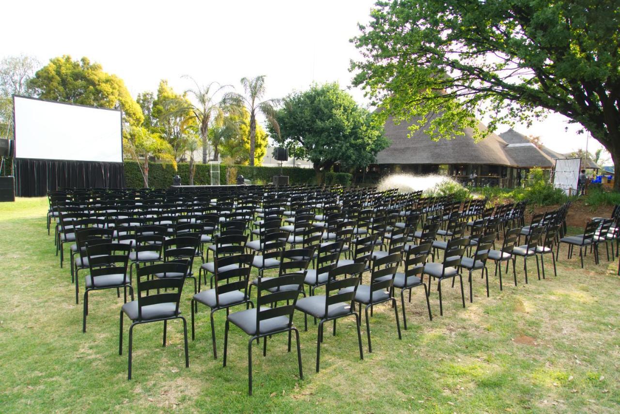 Birchwood Hotel And Or Tambo Conference Centre Boksburg Exterior foto